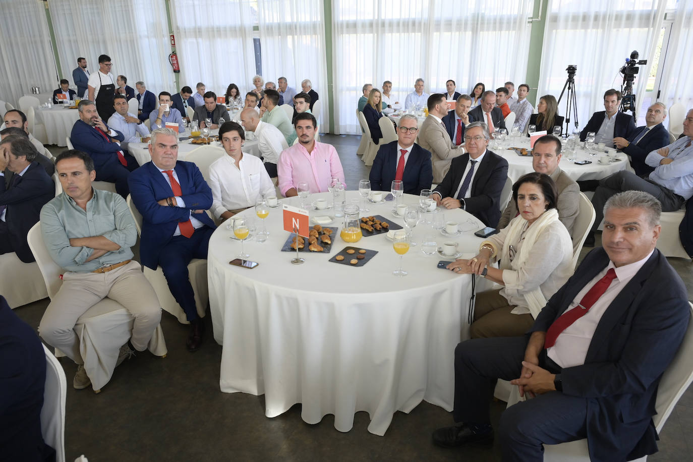 Luis María Solete, Celia Santos, Pedro Rivero, Javier Andrada, Ángel López, Juan Luis Gómez, Víctor Manuel Reinols, Daniel Segura y José María Carande.