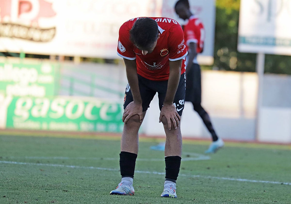 David Calles, protagonista del encuentro con su gol en propia puerta.