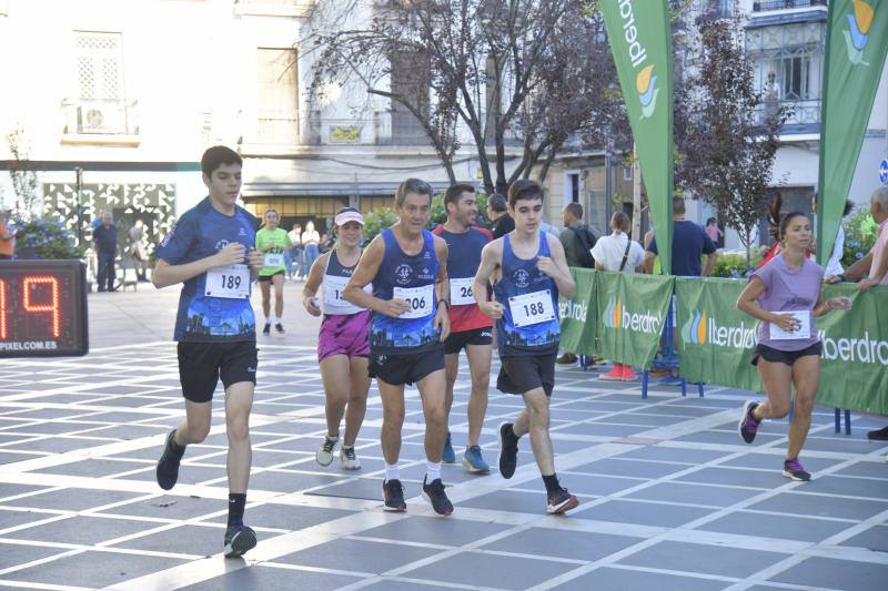 La carrera &#039;Badajoz en forma por la Igualdad&#039;, en imágenes