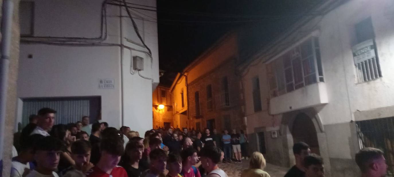 Manifestación en Losar de la Vera contra la ocupación de viviendas y los robos