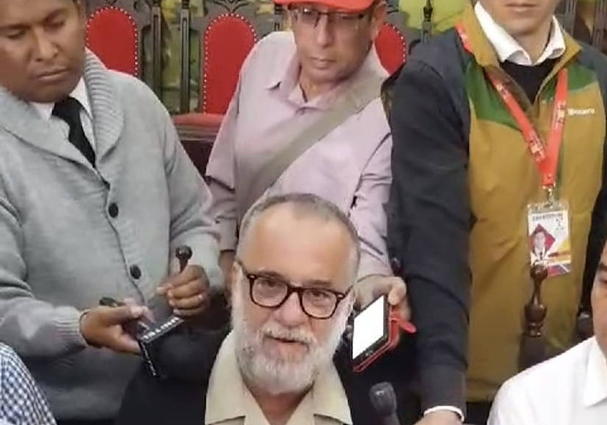 Rueda de prensa en Bolivia de Marce Solís.