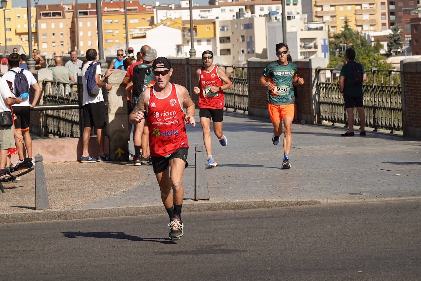 Búscate en las imágenes del cross popular El Pilar de Badajoz