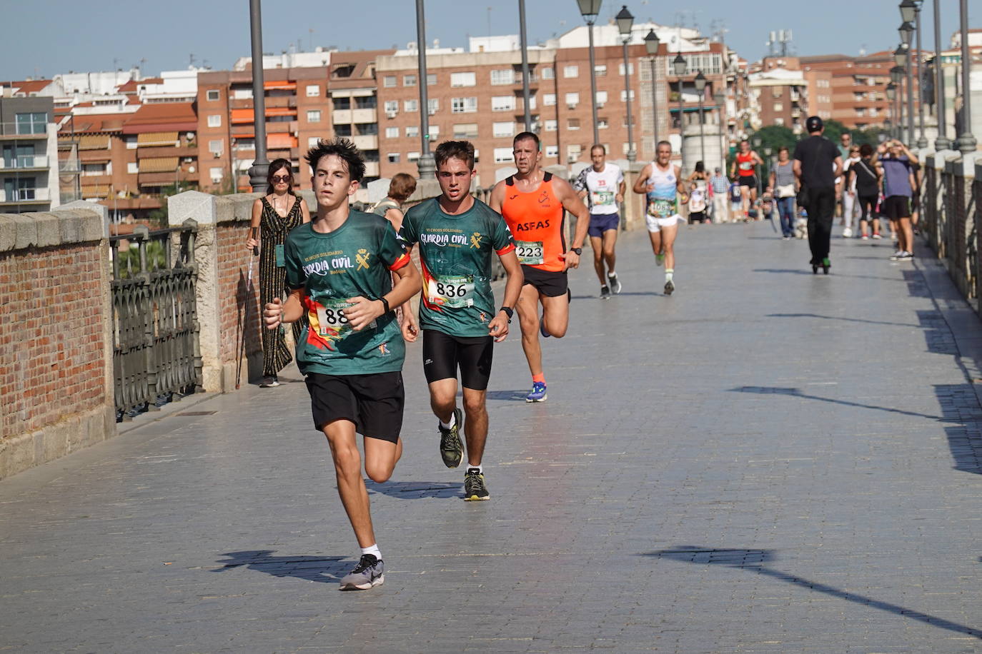 Búscate en las imágenes del cross popular El Pilar de Badajoz