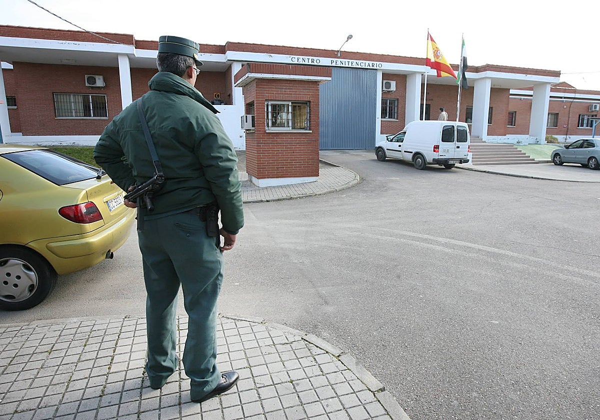 Exterior del Centro Penitenciario de Cáceres.