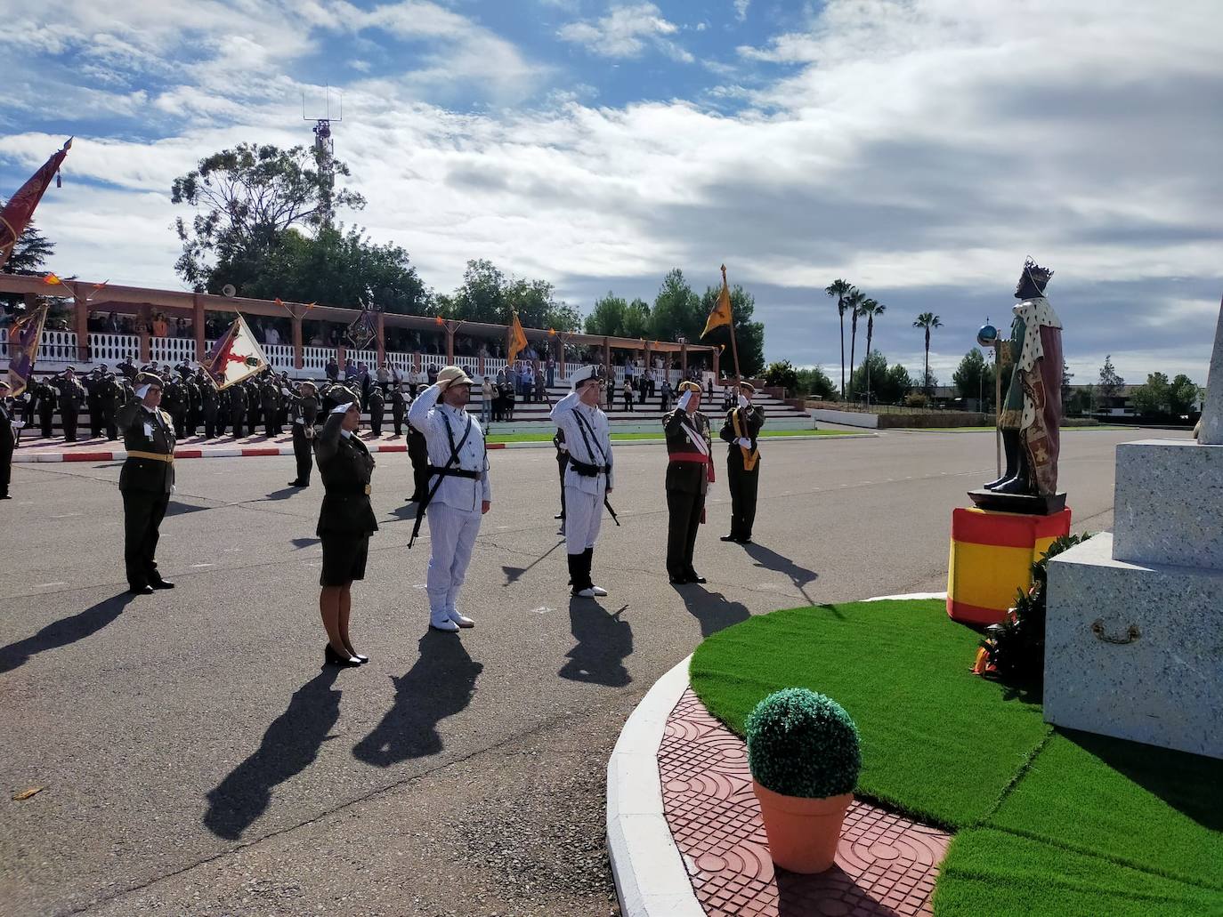 En el año 2022, en los actos del 150 aniversario del Regimiento de Transmisiones 21, se recordó al sargento cacereño. Su hija Elena, que también es militar, colocó la corona de flores en recuerdo a los fallecidos del Regimiento.