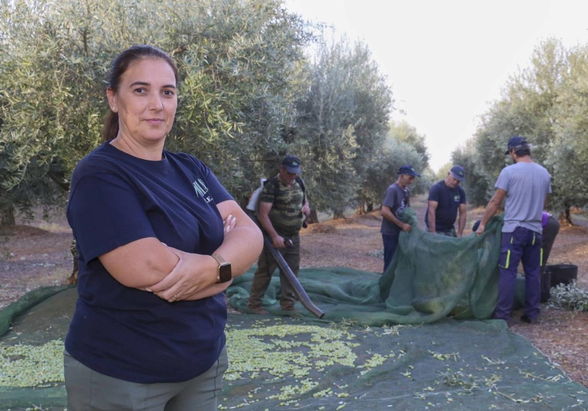 2.600 mujeres se ganan la vida con el campo extremeño, una cifra en lento  crecimiento | Hoy