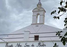 Campanario de la ermita de Nuestra Señora de Botós, patrona de Puebla del Prior, ya sin la campana