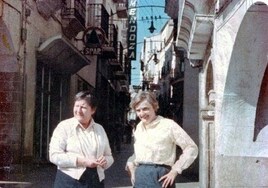 La escapada de Gloria Fuertes con su novia Phyllis a Cáceres