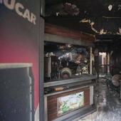 El incendio en el restaurante La Marina de Cáceres, en imágenes