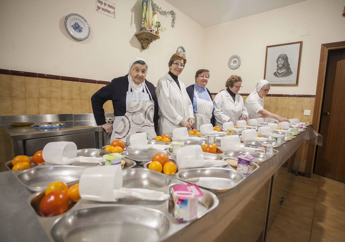 Imagen de archivo del comedor social de la Hijas de la Caridad, en Cáceres, que registra entre 60 y 70 usuarios al día.