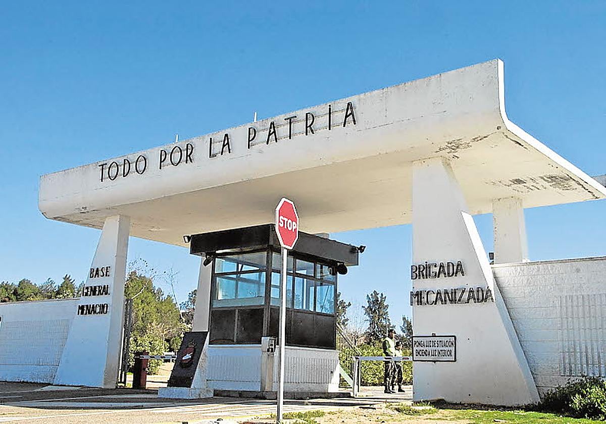 Cuatro militares de la base de Bótoa, implicados en un fraude con el combustible