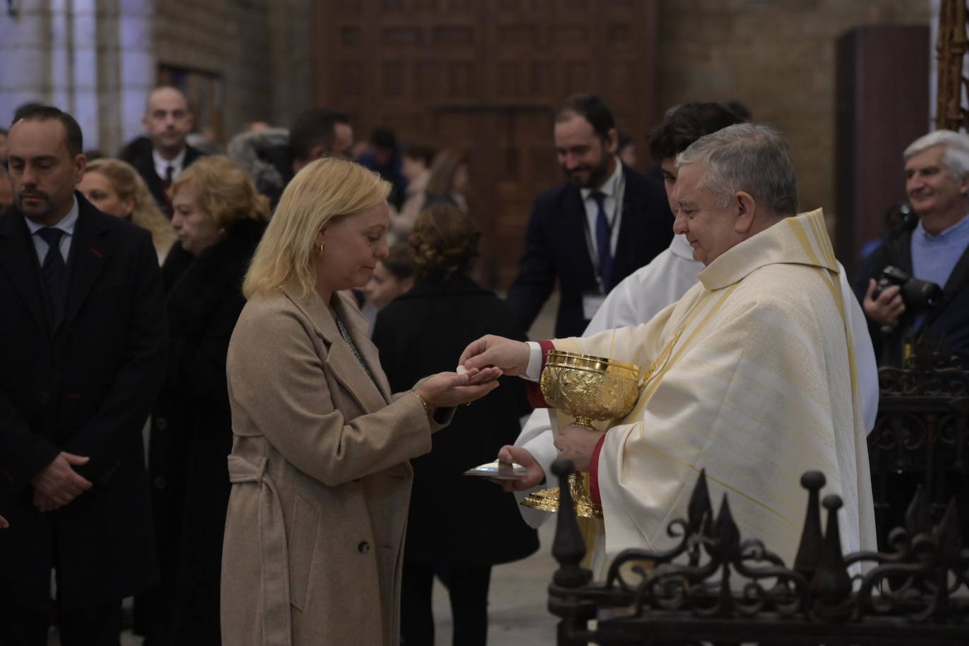 Toma de posesión del arzobispo de Mérida-Badajoz, José Rodríguez Carballo, en la Catedral