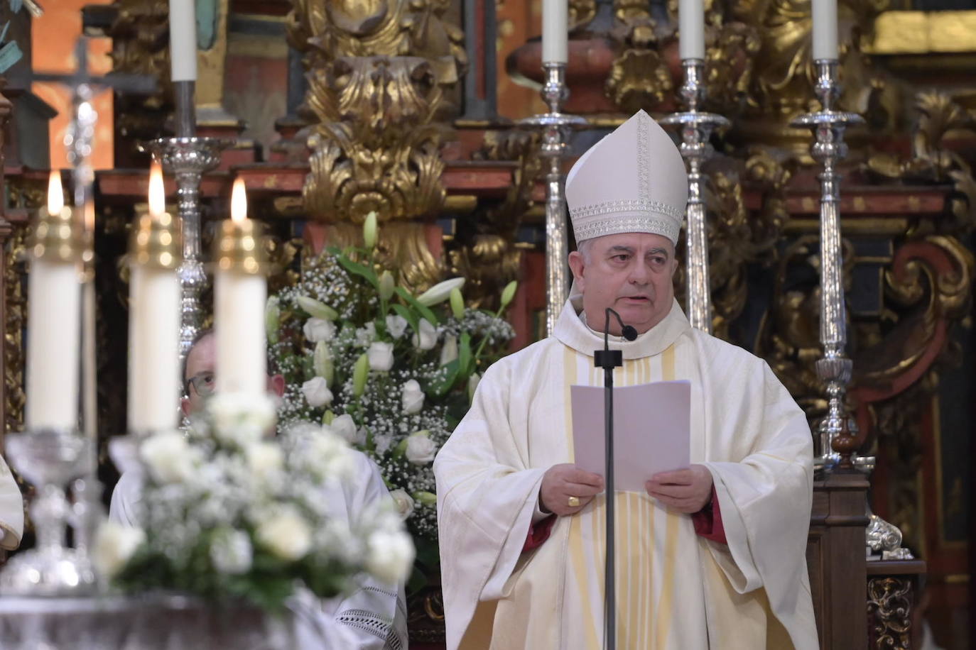 Toma de posesión del arzobispo de Mérida-Badajoz, José Rodríguez Carballo, en la Catedral