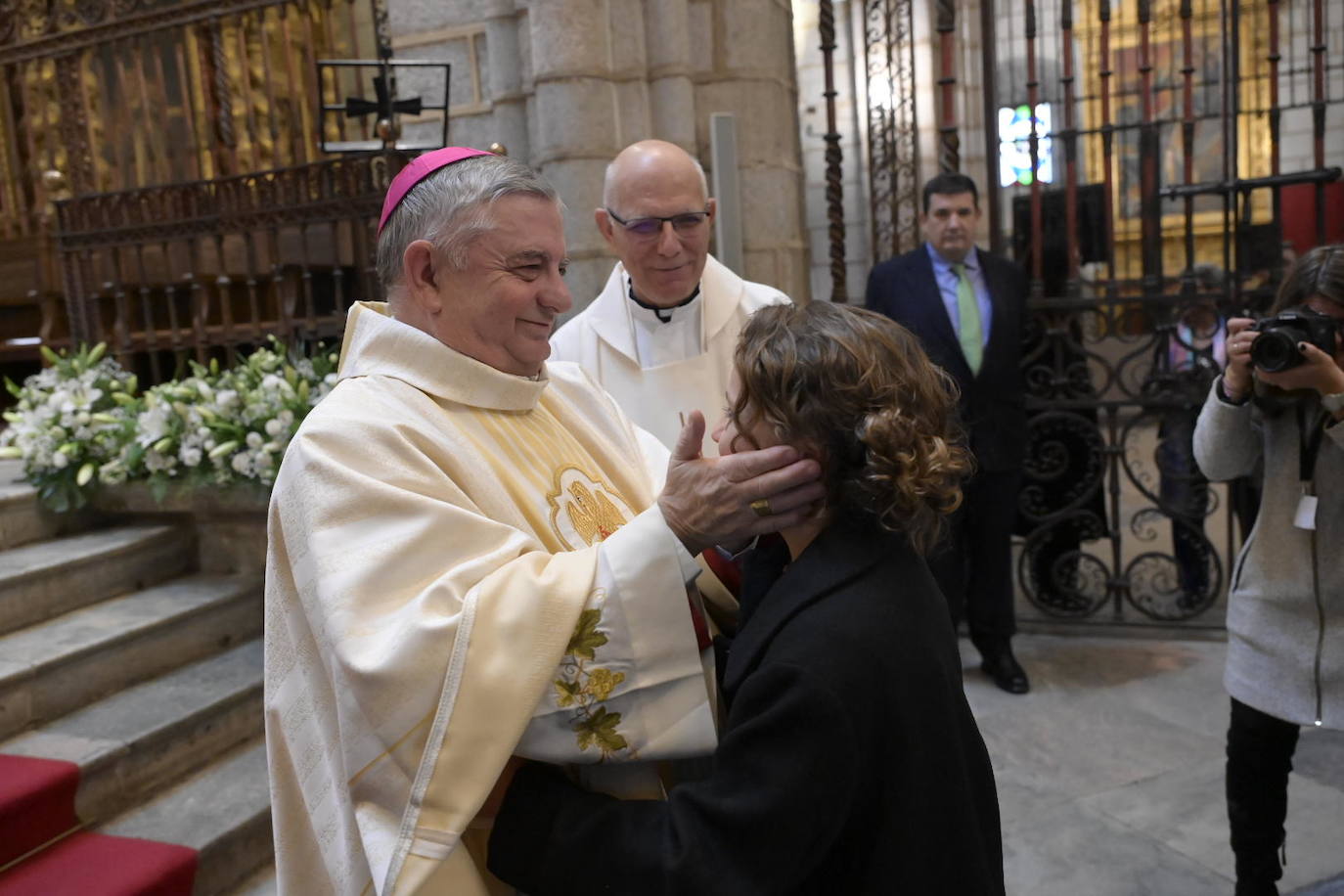 Toma de posesión del arzobispo de Mérida-Badajoz, José Rodríguez Carballo, en la Catedral