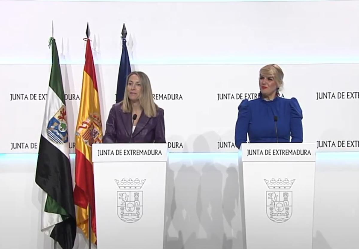 Así hemos narrado la rueda de prensa de María Guardiola y Elena Manzano