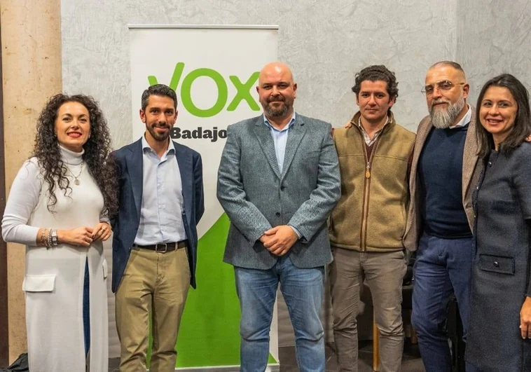 Vox reorganiza el partido en la provincia de Badajoz para acercarse a los municipios