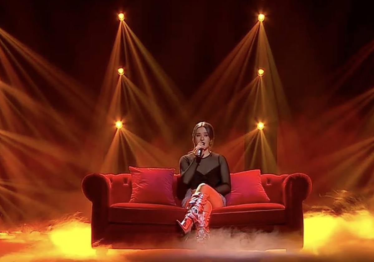 Elsa Tortonda en la Semifinal de La Voz.