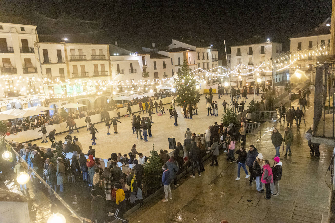 Cáceres enciende su Navidad | Imágenes