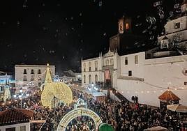 Vista del Paseo de la Constitución durante el momento del encendido