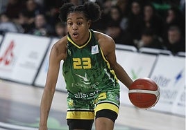 Bre Scott fue la principal artífice del récord anotando 6 triples.