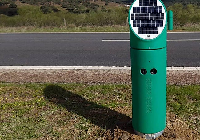 La baliza que ha sido colocada en la EX-206.