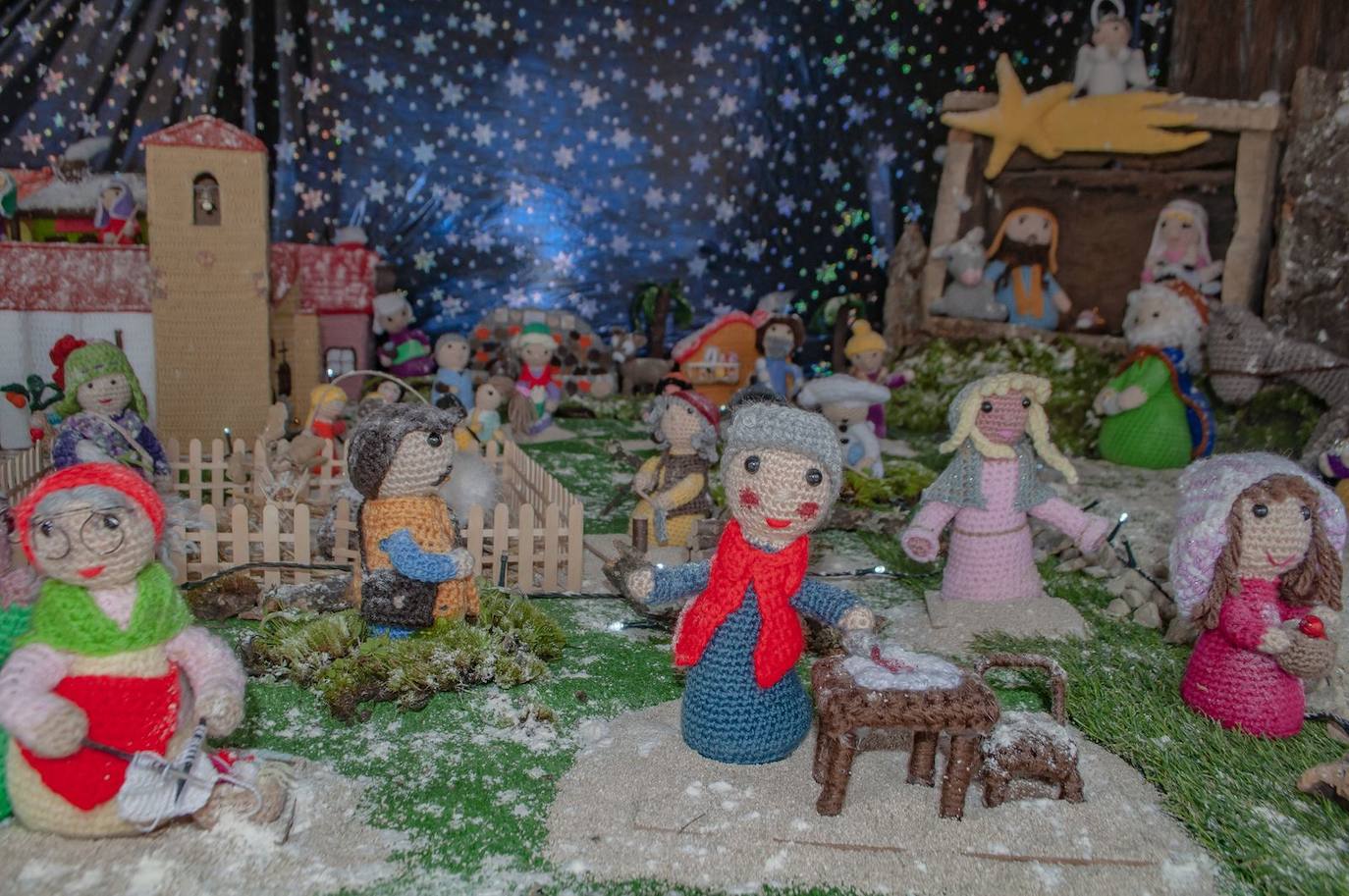 Belén de ganchillo en Casas de Miravete