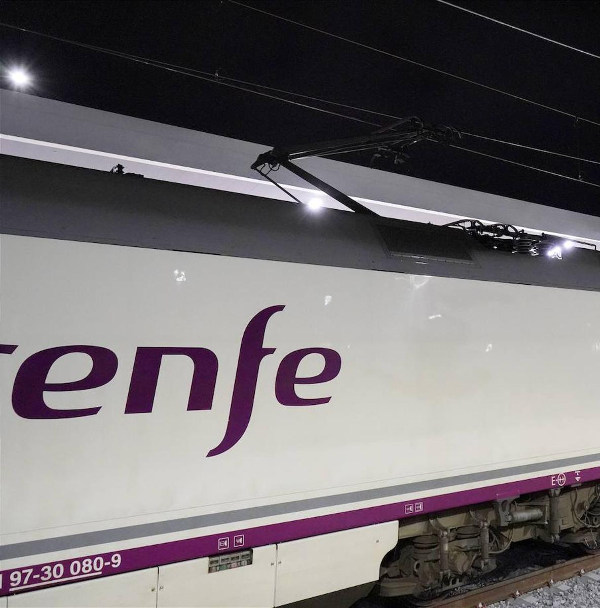 El Alvia solo acorta el trayecto Madrid-Badajoz en cuatro minutos tras conectarse a la catenaria