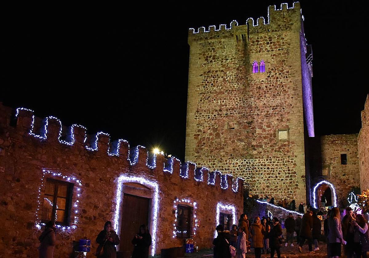 El Castillo de Luna deslumbra para recibir la Navidad