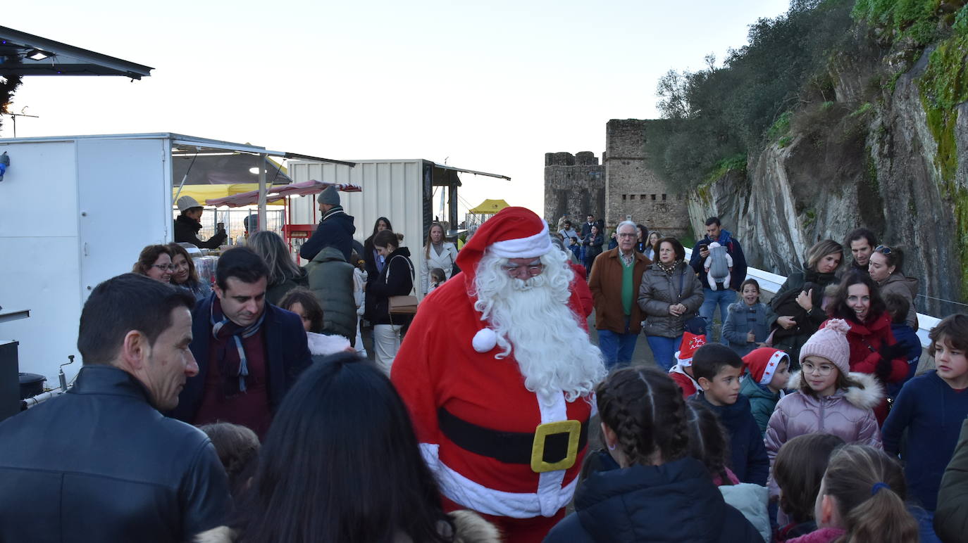 El Castillo de Luna deslumbra para recibir la Navidad