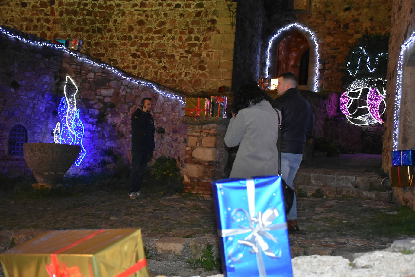 El Castillo de Luna deslumbra para recibir la Navidad