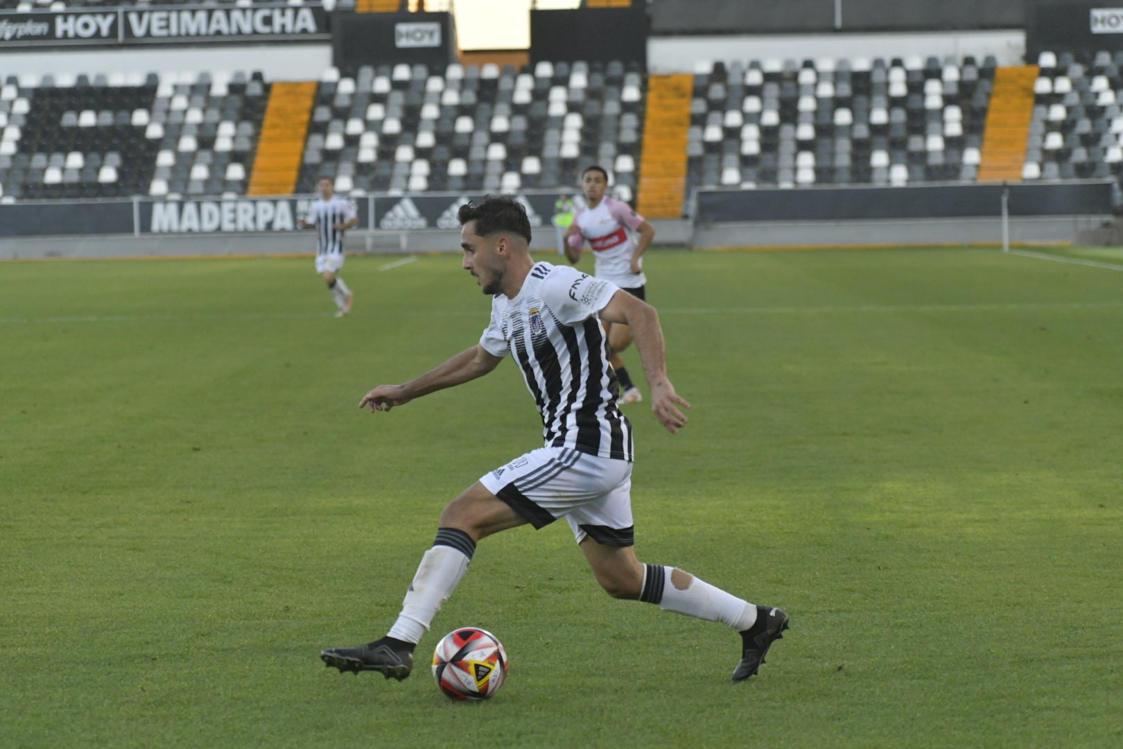 El CD Badajoz despide el año sin goles en el Nuevo Vivero