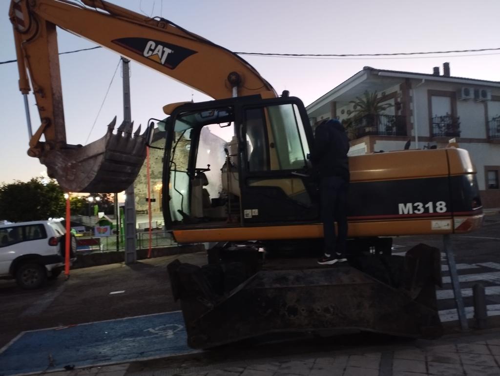 Estos son los destrozos causados por los ladrones al robar un cajero en Aljucén