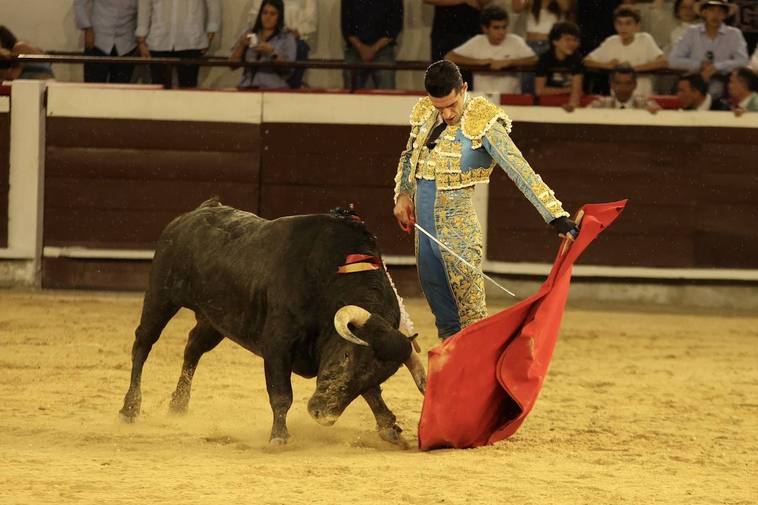 Talavante durante la faena a Relicario.