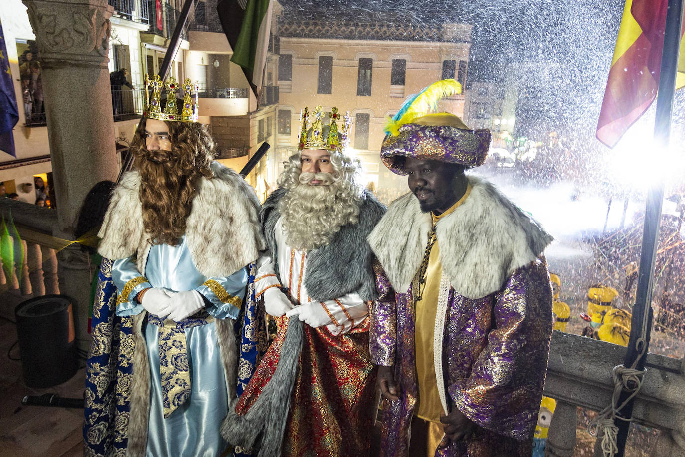 Melchor, Gaspar y Baltasar en la Plaza Mayor de Plasencia. 