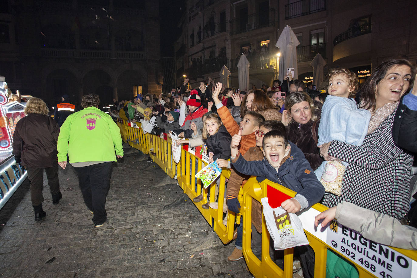 Melchor, Gaspar y Baltasar en la Plaza Mayor de Plasencia. 