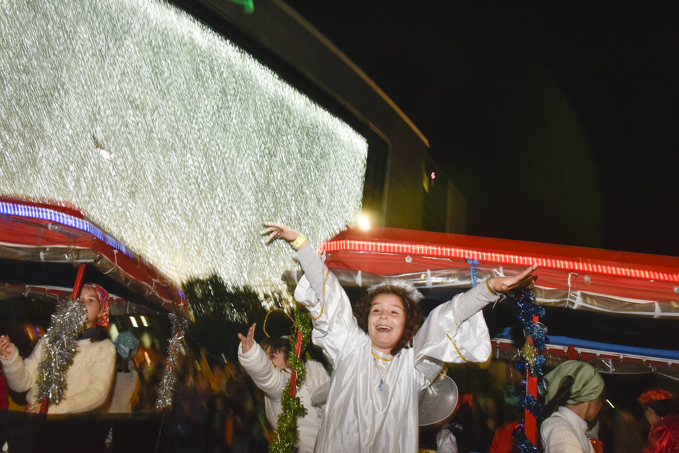 Fotos: Badajoz arropa a los Reyes Magos en una noche mágica