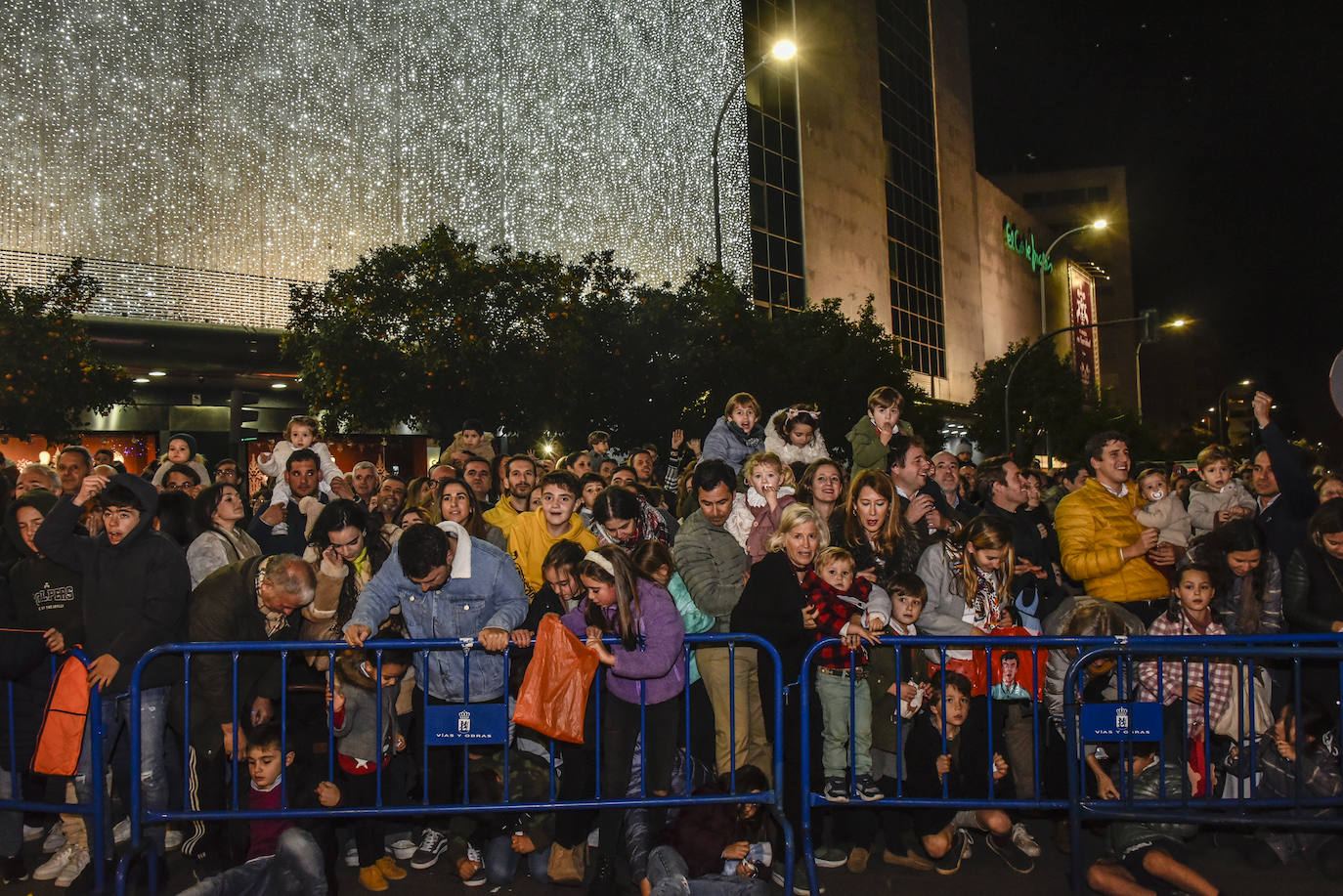 Fotos: Badajoz arropa a los Reyes Magos en una noche mágica