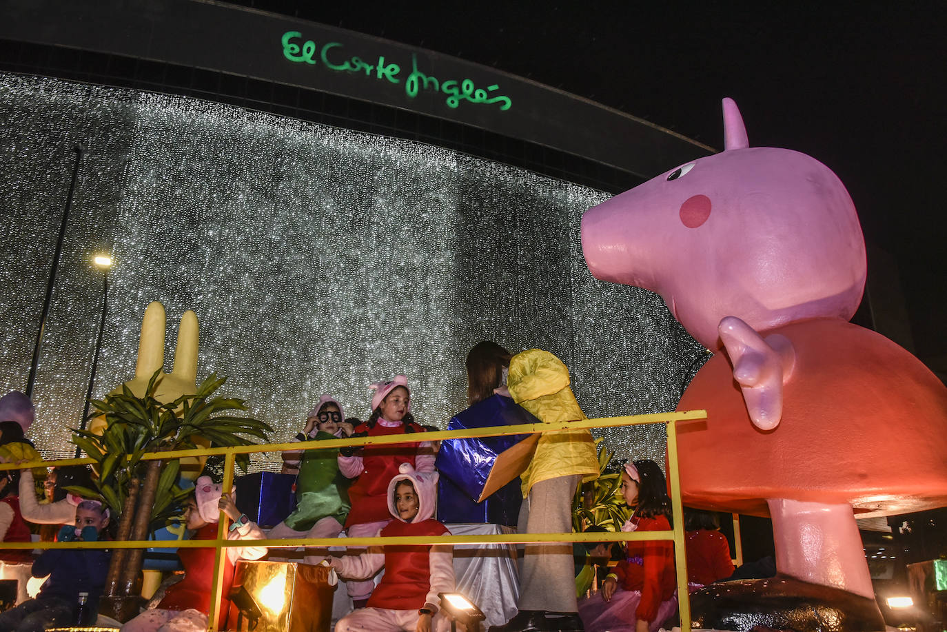 Fotos: Badajoz arropa a los Reyes Magos en una noche mágica