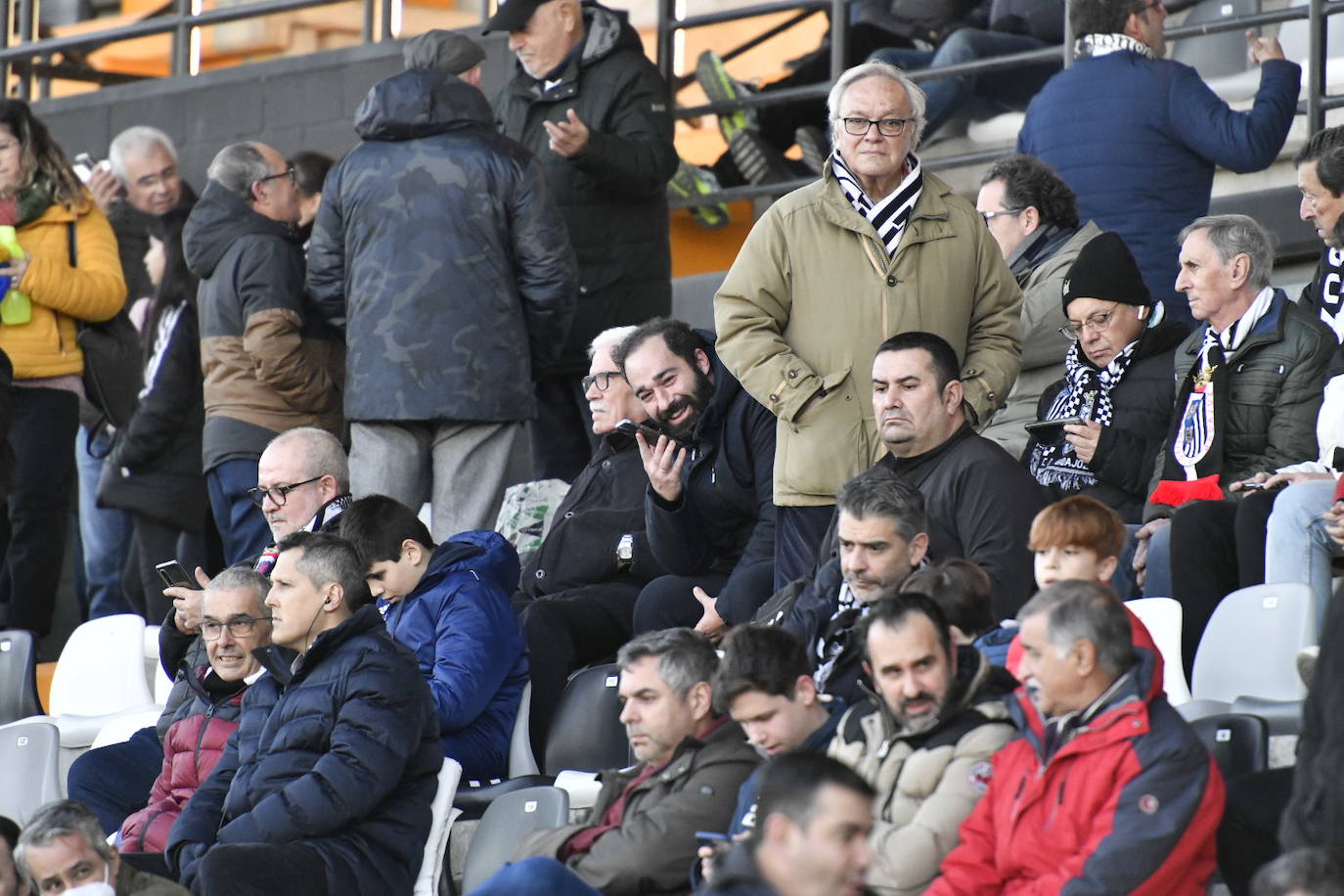 Fotos: Búscate en las gradas del Nuevo Vivero en el partido Badajoz-Talavera