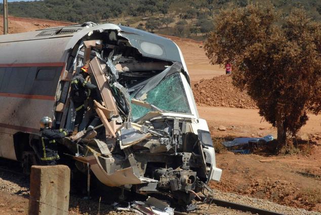 Fotos: Imágenes del accidente mortal entre un tren y un camión en Carmonita