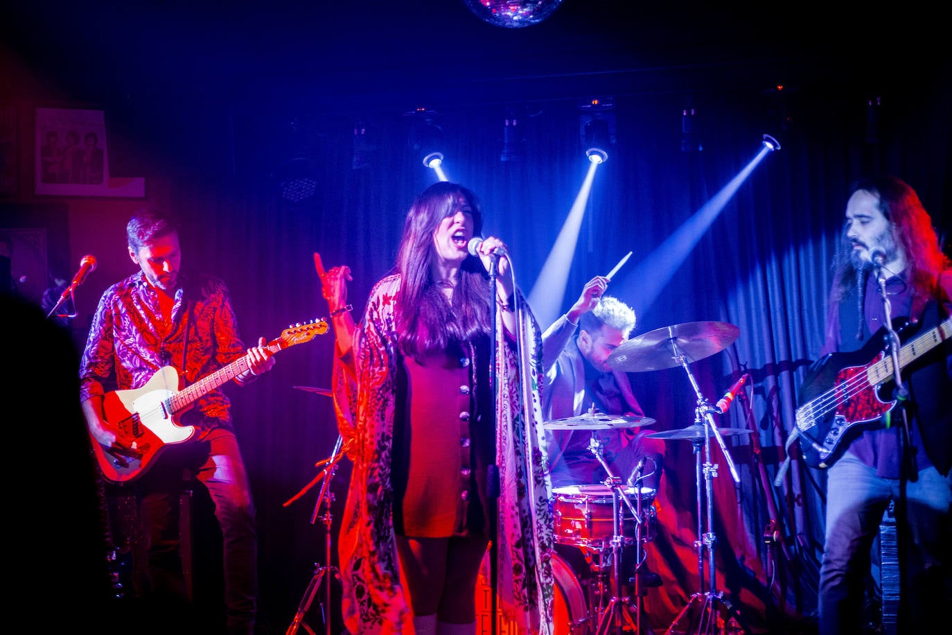 El grupo The Bateleurs actuó en la sala Boogaloo