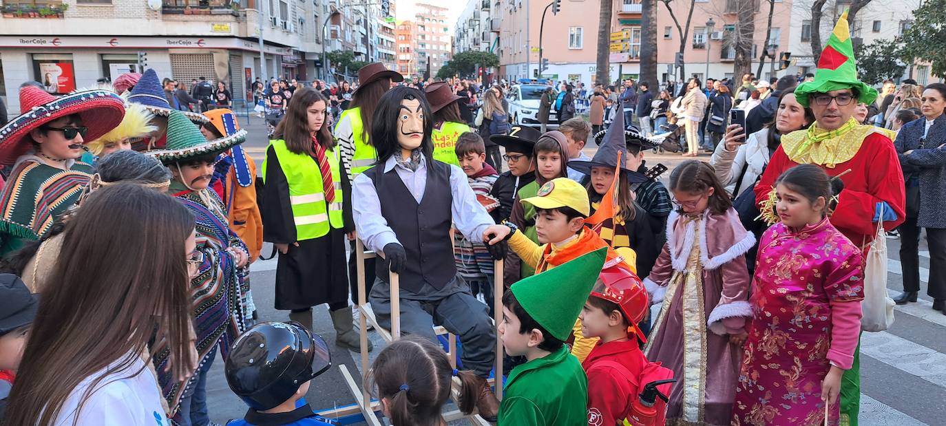 Fotos: Las candelas de Santa Marina calientan el Carnaval