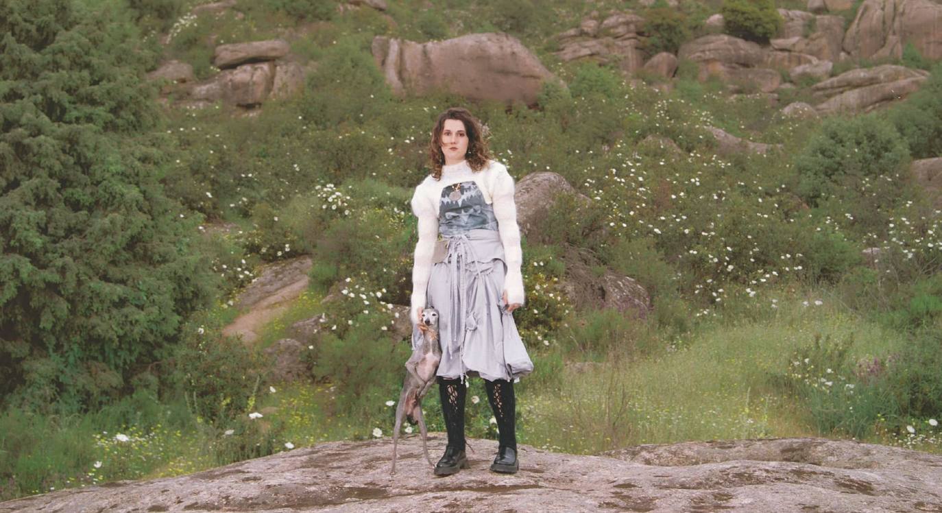 Fotos: Prendas pertenecientes a la colección abelina, de la extremeña Cecilia Navarro