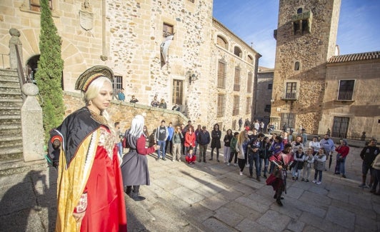 Ruta teatralizada incluida en el encuentro ‘Cáceres city of dragons’. 