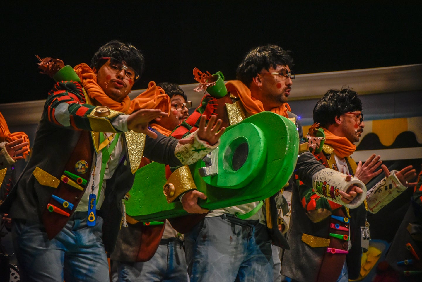 A Contragolpe, además de ser divertidos, han demostrado madurez en sus pasodobles y frescura en su teatrillo.