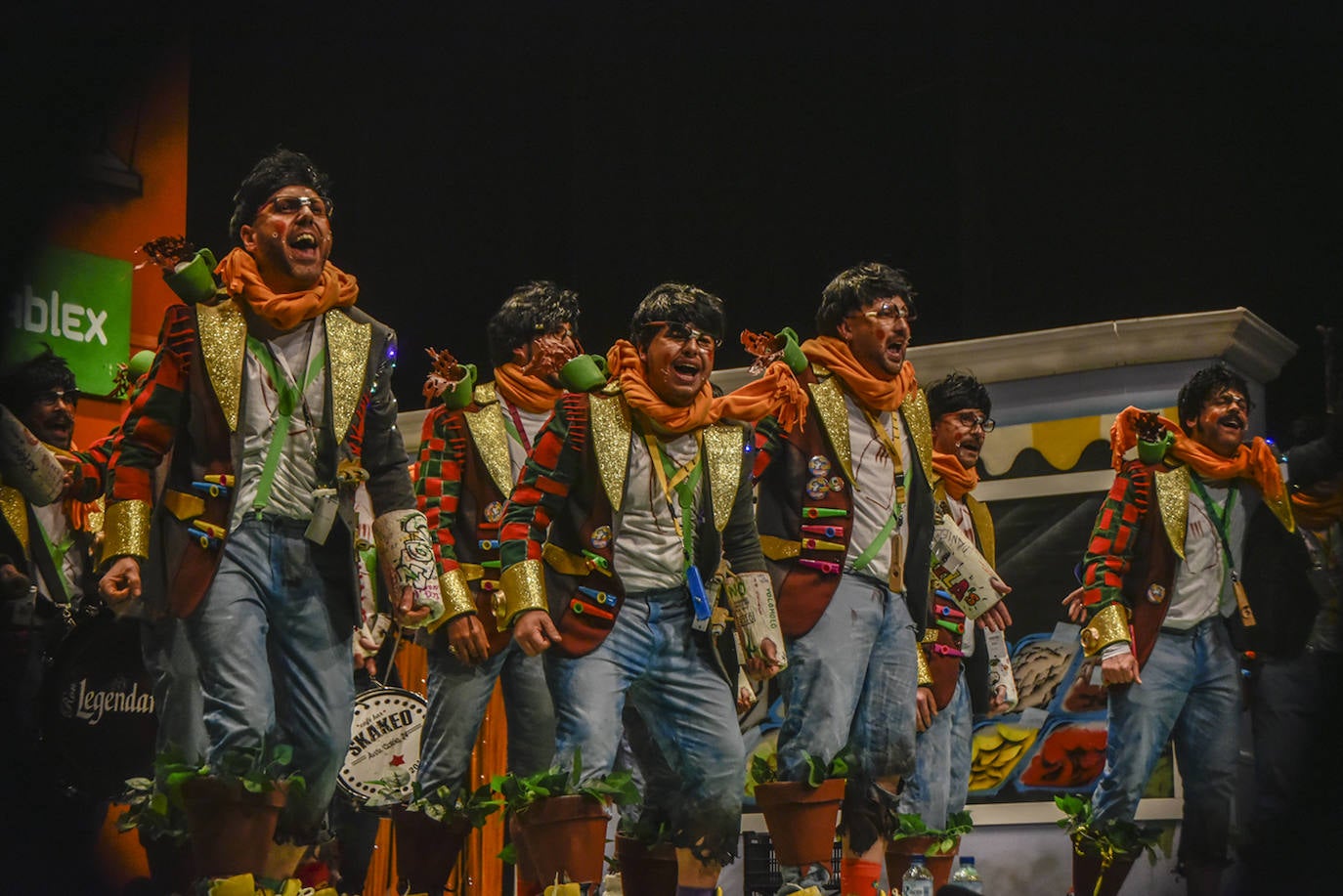 A Contragolpe, además de ser divertidos, han demostrado madurez en sus pasodobles y frescura en su teatrillo.