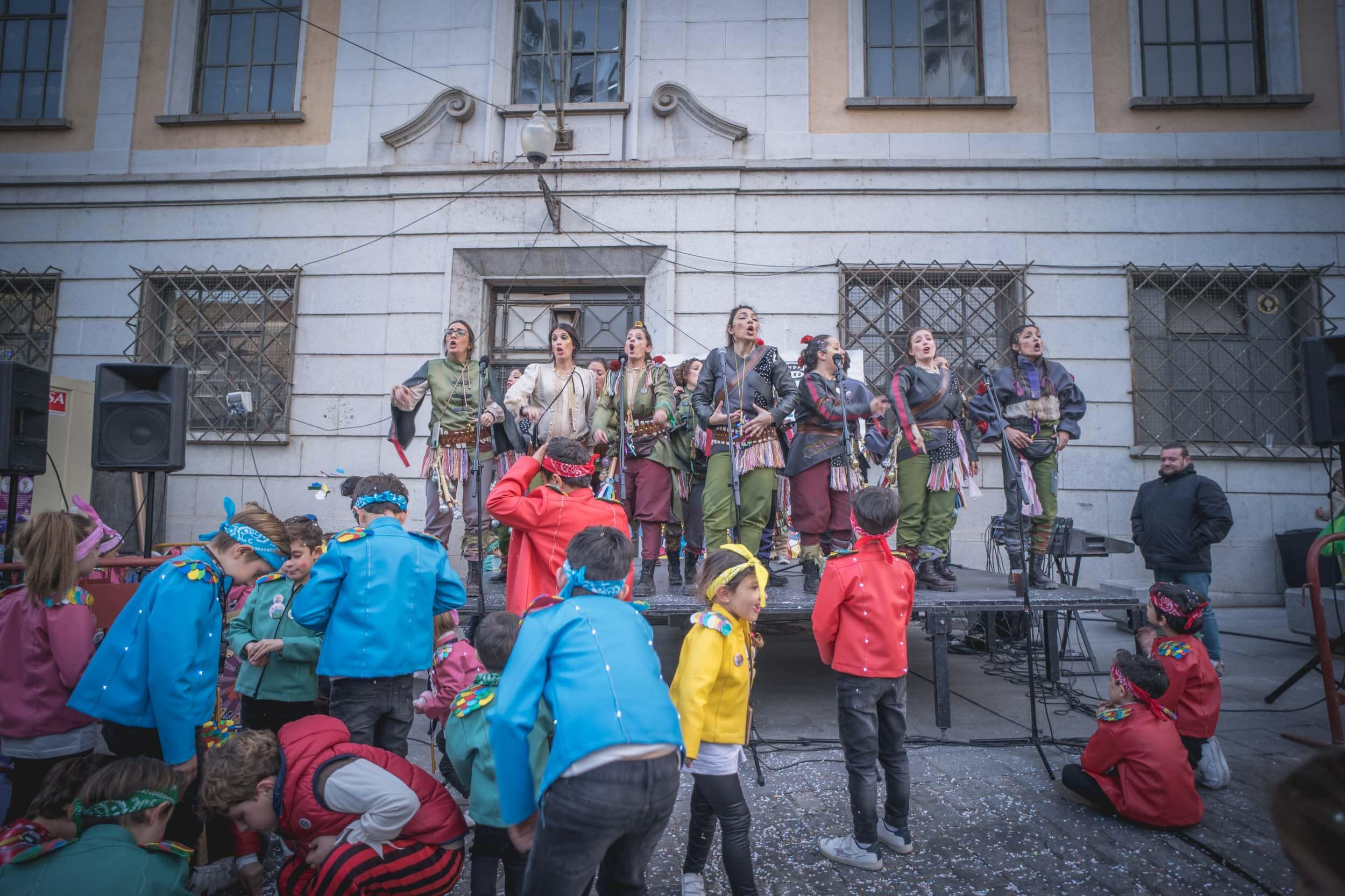 Fotos: Mucho público el sábado del Carnaval Romano