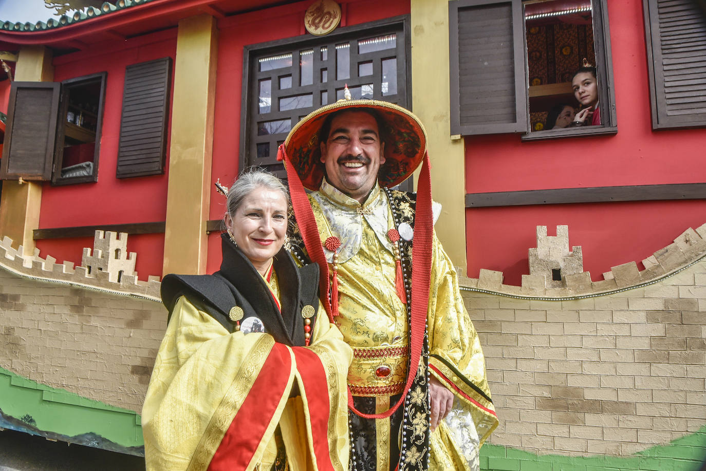 Fotos: Imágenes del desfile de artefactos del Carnaval de Badajoz