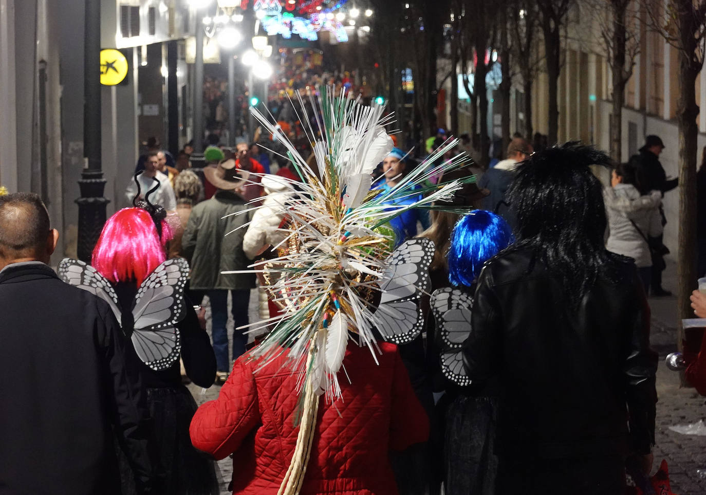 Fotos: Carnaval | Imágenes de la noche de sábado en Badajoz