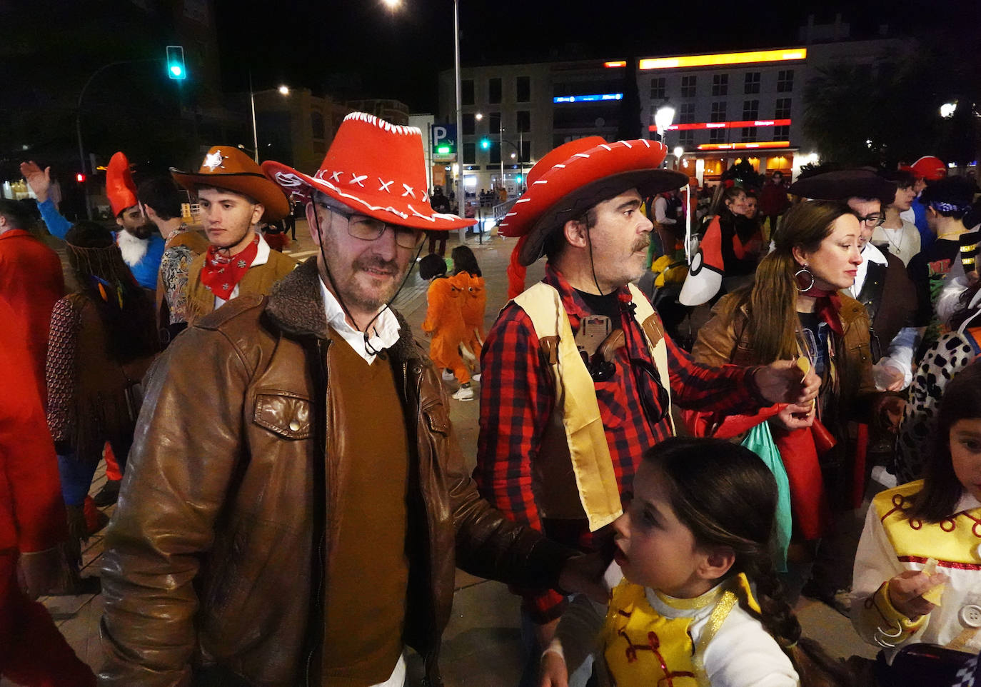 Fotos: Carnaval | Imágenes de la noche de sábado en Badajoz